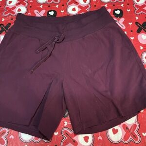 Tuff Athletics Women's Athletic Shorts Burgundy Stretch Drawstring Size Medium
